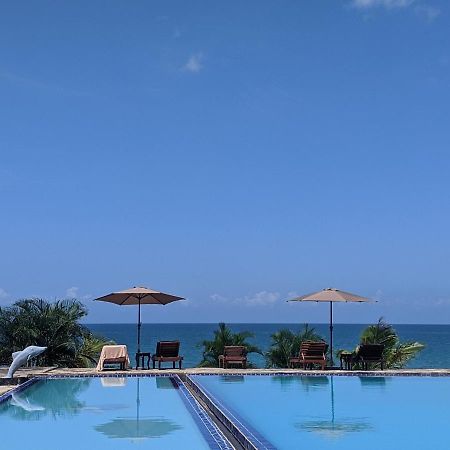 Amaan Ocean Hotel Kihinani Bububu Exteriér fotografie