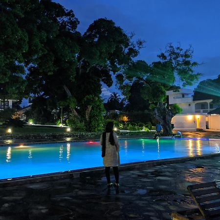 Amaan Ocean Hotel Kihinani Bububu Exteriér fotografie