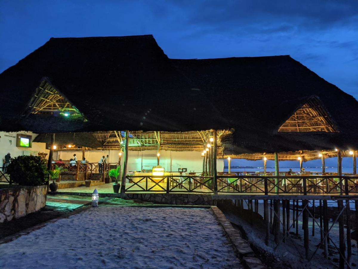 Amaan Ocean Hotel Kihinani Bububu Exteriér fotografie