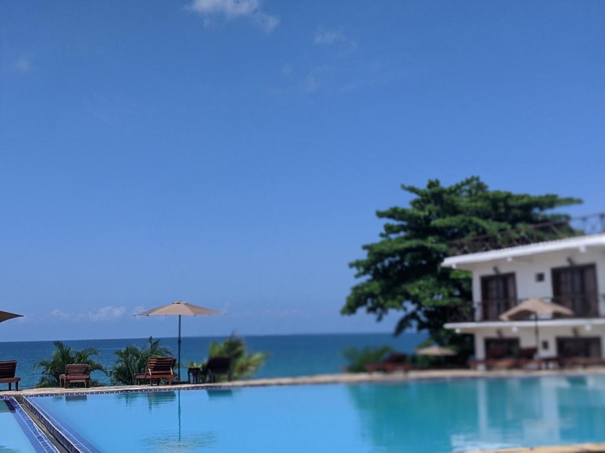 Amaan Ocean Hotel Kihinani Bububu Exteriér fotografie