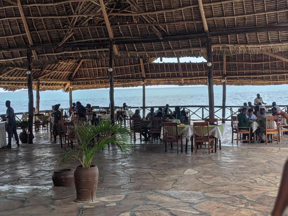 Amaan Ocean Hotel Kihinani Bububu Exteriér fotografie
